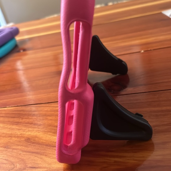 Hot Pink Tablet Case - Picture 5 of 5